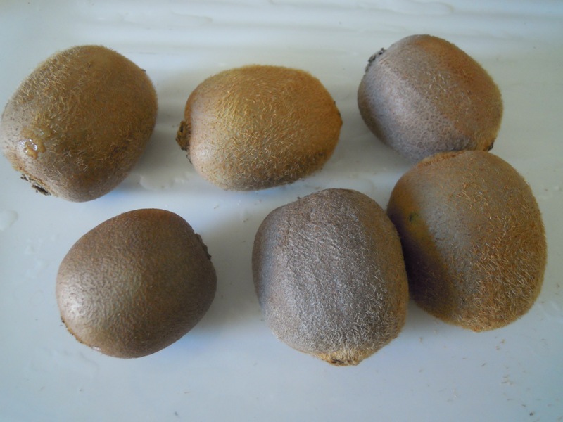 Kiwis entiers