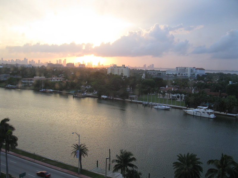 la vue depuis ma chambre d’hôtel, le soir de mon arrivée