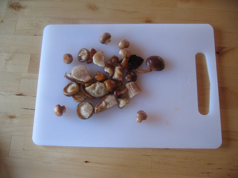 les champignons entiers